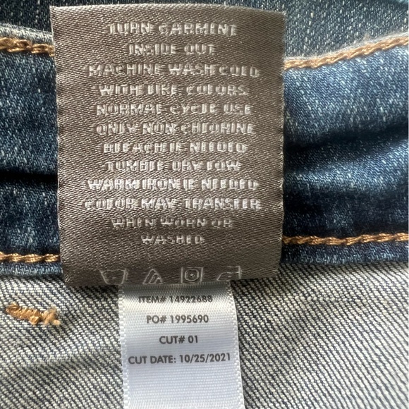 Torrid 28 Vintage Stretch High-Rise 3.5 inch Shorts NWT - Picture 12 of 12